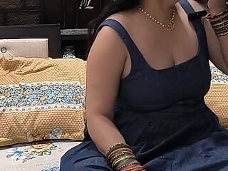 Puja Bhabhi Fuck with Tailor for Stitching a Dress Free of Cost