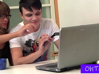 Anna and Sam Free Video