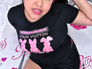 My Stepsister Wanted a Massage and What I Could Give Her Was Cock, I Accept Her Very Eagerly.