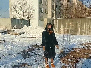 Winter has come! And that means it's time to walk in a fur coat!