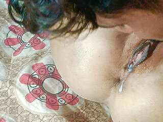 IndianSoni Hot Desi Bhabhi Pussy Licking and Cream Eating Hindi Sex