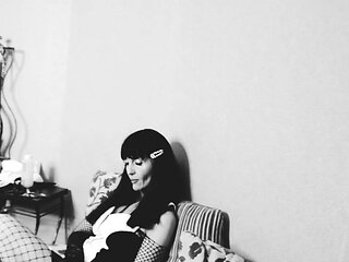 Solo Mistress BDSM strapon BBC latex Milf black white