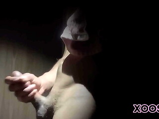 Homemade video of a delicious guy cumming