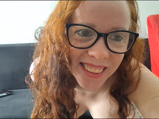 Who Wants to Eat My Pussy I'm Giving It to Everyone