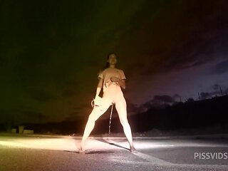 How Many Times She Peed On A 10h Road Trip