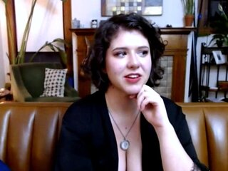 Leann amateur beautiful brunette with big boobs