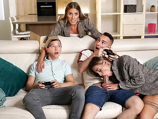Twin Stepmoms Are Working Hard to To Take Care of Their Stepsons - Cncmilf