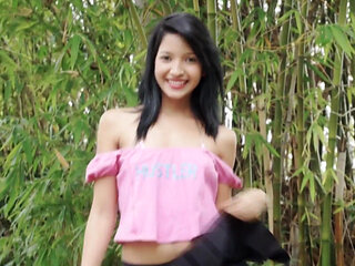 Sexy Babe with Amazing Ass