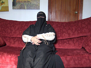 Big Tits Hairy Mature Muslim Aunty Shows Stepson Her Hairy Pussy