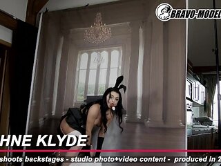 Consummate Daphne Klyde - glamour clip - Bravo Models