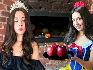 Snow White Has Sex With a Gnome in Secret from the Queen on Halloween
