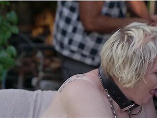 Blonde With Huge Ass Doesnt Mind To Cheat On Her Husband With 2 Strangers In Public