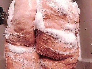 Sexy SSBBW Shower & Shake