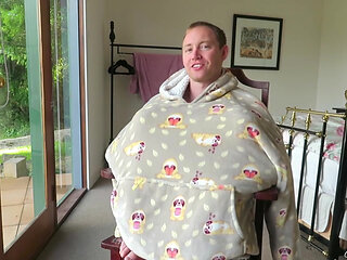 Interview: Leo in the Country Featuring Leo Embers