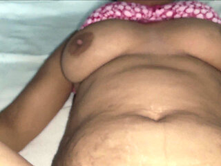 Hot Bhabhi Full Face Cumshot