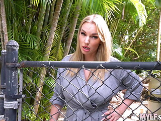 Spying On Rachel Worked Out!