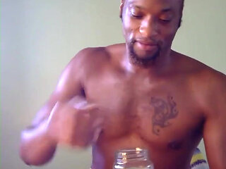 Kennie Jai Gets Ready for the Beach