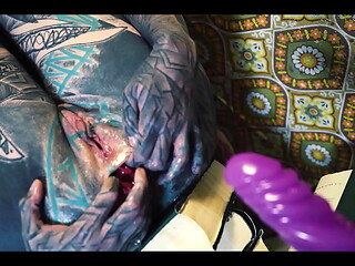 ANAL gapes and PISS on books and TOYS