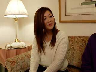 M973g05 a Nervous Adulterous Wife Is Also an Exciting Factor for Her Sense of Immorality to Betray Her Husband