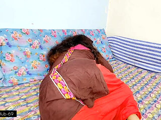 Deshi Milf Bhabi Show Her Nude Body And Fingering Her Wet pussy.