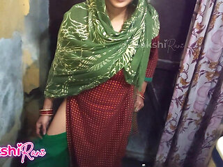 Desi aunty sex video pesab hairy pussy Karne aayi Aunty, Phir Bhatije ne Kapde badalte dekh choda