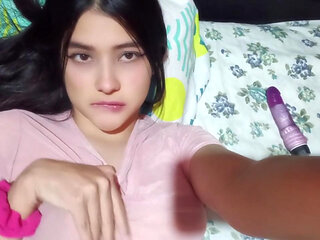 Sex with a Horny Girl After Returning Home