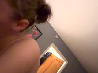 On the sesh fingering and squirting fun