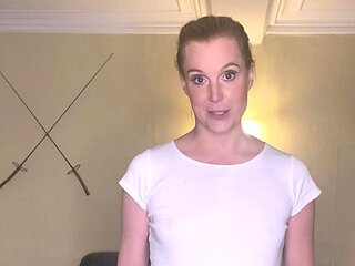 Cute amateur brunette naughty in solo jerking show on camera