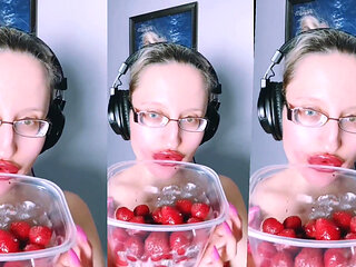 Asmr Strawberry Eating - Asmr, Eye Glasses, Gianess, Lipstick, Big Lips, Mough, Food, Face Fetish, Long Nails