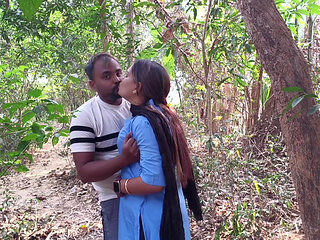 Odia college girl hard-core fuck with her boyfriend in forest, odia sex in outdoor forest