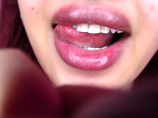 I'M LICKING YOUR DICK !!