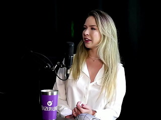 Saiu roxa de um v&iacute_deo de sadomasoquismo e quase chorou, achou ruim ao perder a virgindade, e o fetiche que n&atilde_o faria &eacute_ o... - Milena Moreau (SHEER/RED)