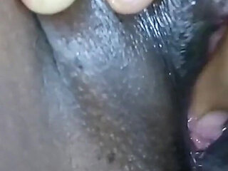 18 Year Old!!fingering!! Amazing Shaved Pussy