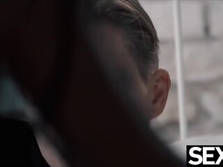 Taking Her Paramour Back to Sofa for an Strong Sucky-sucky and Pulverize (Alexis Crystal, Max Dior)
