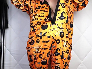 My new halloween pyjama from Shein 2