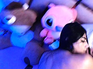 I go to visit my parents' house and the neighbor only comes