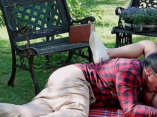 Heat in the Garden: Stepdaughter Gets Anal Sex From Stepdaddy