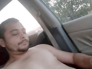 Amateur dude Julian Spurrts getting naked in public and almost caught