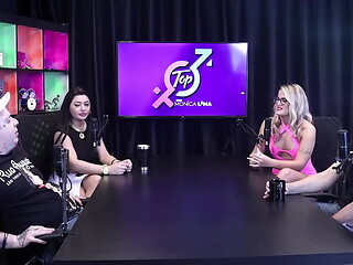 Bruna Carlos e Matheus Caetano no Top Cast - Parte 1: A Putaria que Pegou Fogo na Mesa do Podcast