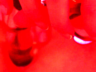 Hot Babe Gets Turned on by Rough Anal Sex with a Big Toy