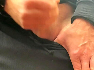 Quick Cum in forrest