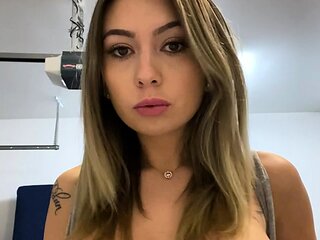 Big boobs webcam slut toys her asshole