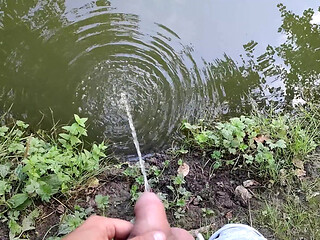 Long Pissing to the Water Makes Water Bubbly