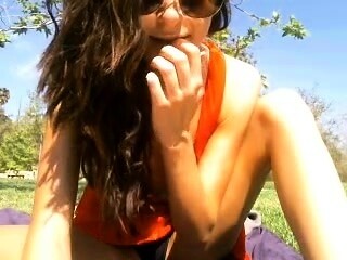 Amateur Teen georgeus brunette 2