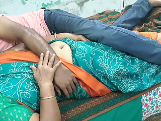 Step Sister and I Were Relaxing on the Bed When He Was Shocked to Think That I Suddenly Wanted to Have Sex with Him.