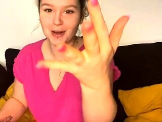 Delilah Jynx - My clothes fit poorly let me destroy them