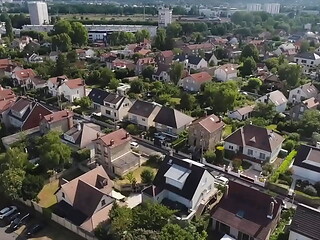 Monyca, milf atomique, adore se faire prendre par des bites