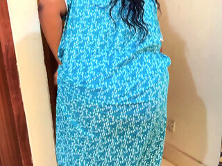 Big Ass Arab Muslim Maid Cleaning My Room Then I See Her Huge Naked Ass & Start Handjob