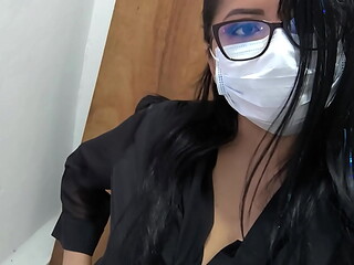 I'_m the sexiest executive in the office!! I'_m a sensual bitch eager to fuck. I love being watched while I show off my slutty side.