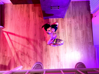 Vip People Watching Miss Alessa Milano